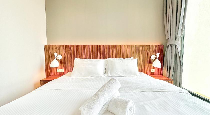 the-elysia-room-one-bedroom-01